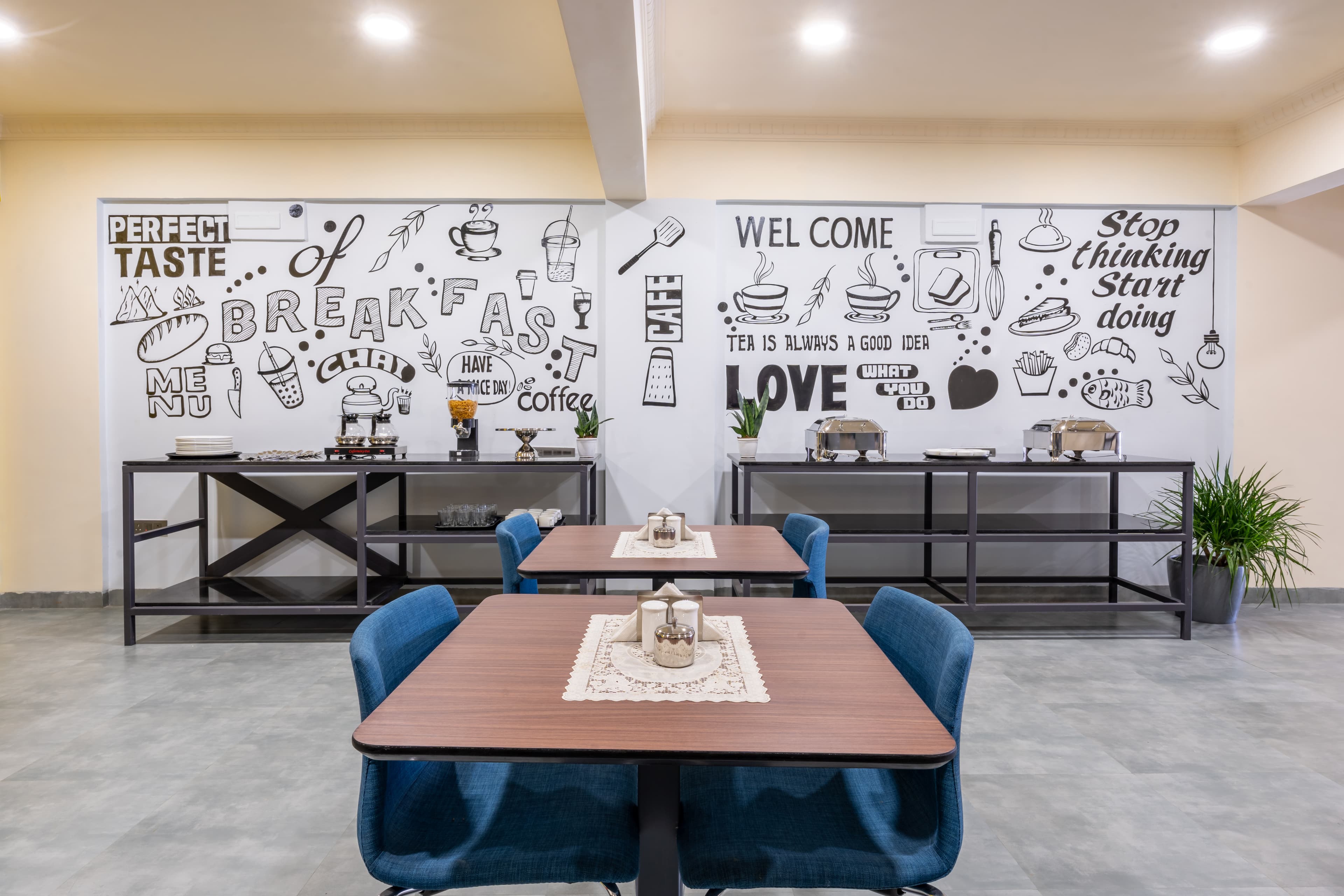Dining Areas - Slide 1